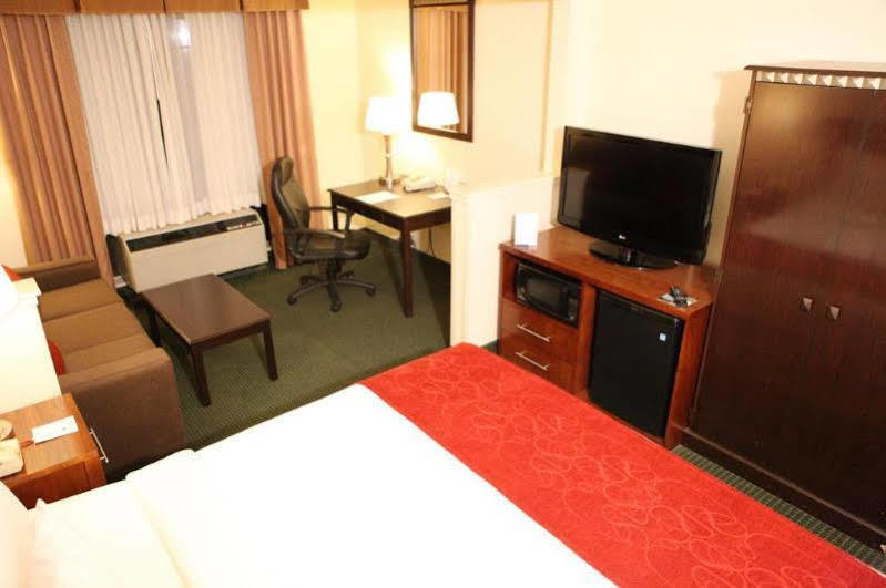 Comfort Suites Denver Buitenkant foto