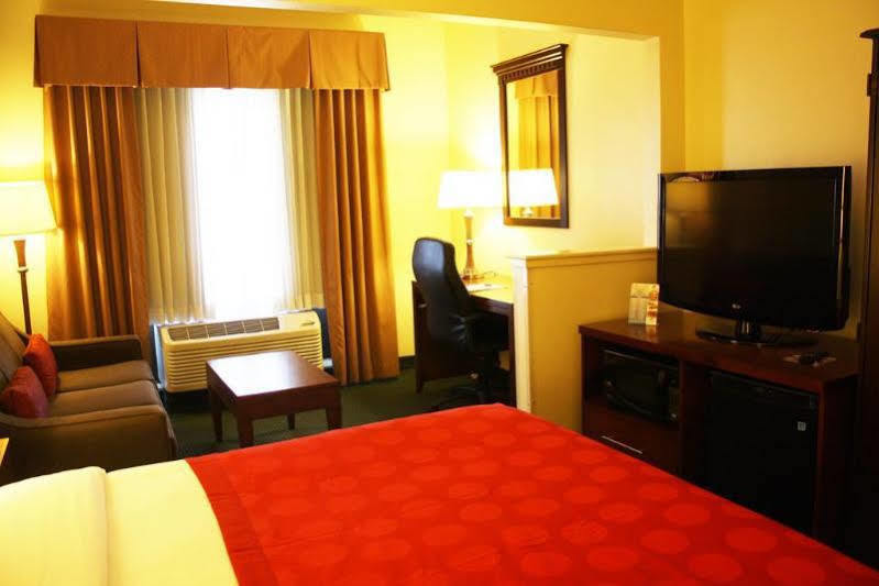 Comfort Suites Denver Buitenkant foto